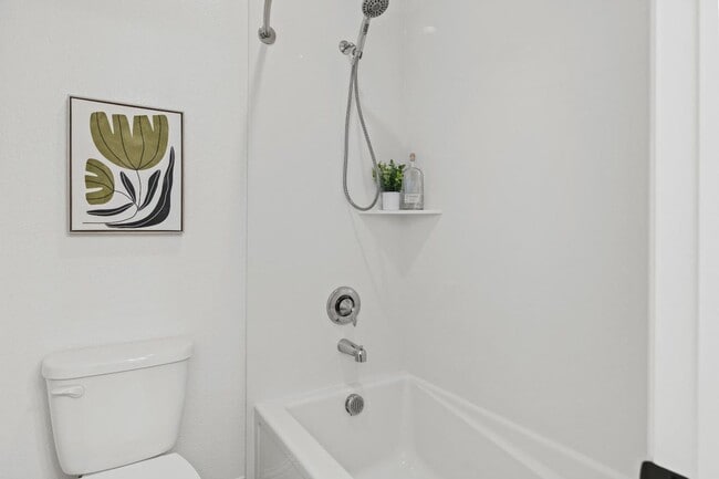 Building Photo - 4 Bedroom Upscale Rocklin Home Available NOW