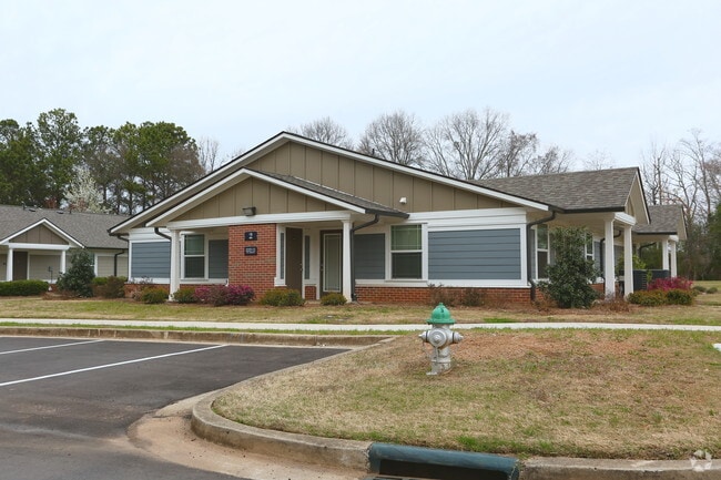 Building Photo - North Grove