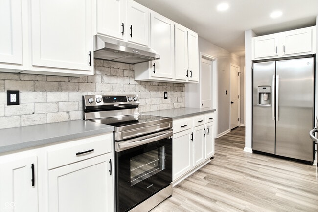 Building Photo - 730 N East St