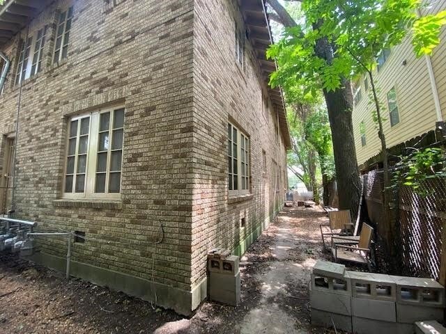 Building Photo - 4802 La Branch St