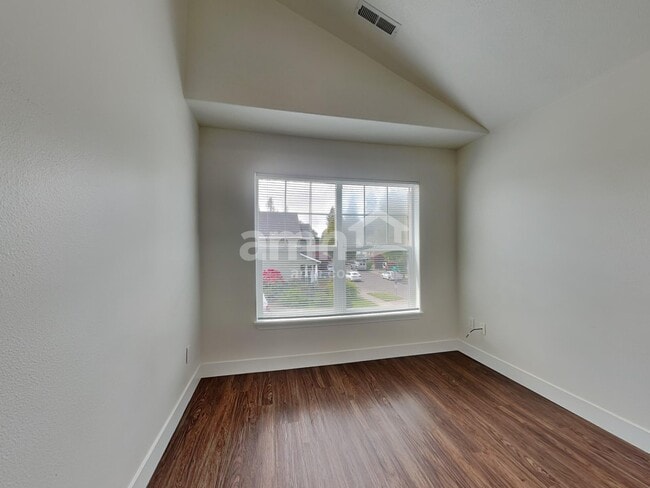 Building Photo - 1318 SW 176th Ter