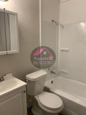 Building Photo - 1658 Orange St