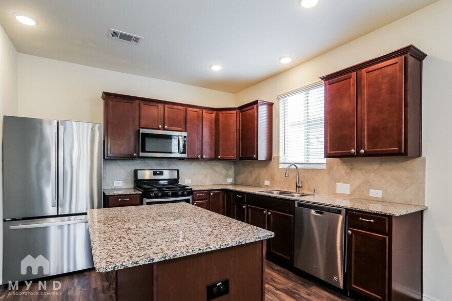 Building Photo - 4323 S Amber Ruse Ct