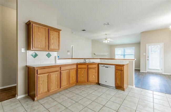 Building Photo - 4849 Carrotwood Dr