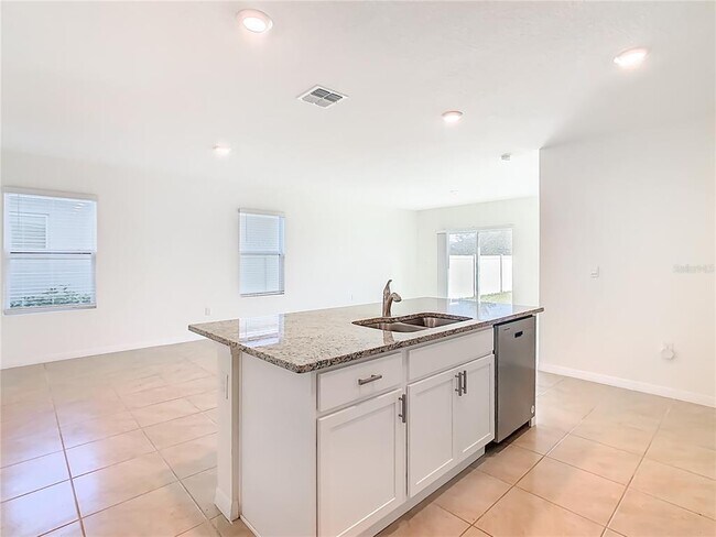 Building Photo - 2119 Tay Wes Dr