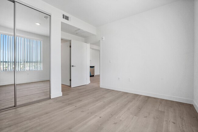 Building Photo - 8802 Van Nuys Blvd