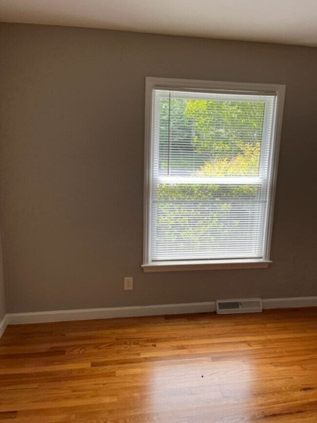Building Photo - 1502 Lafayette Ct