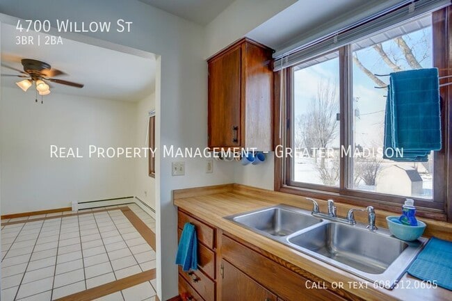 Building Photo - 4700 Willow St