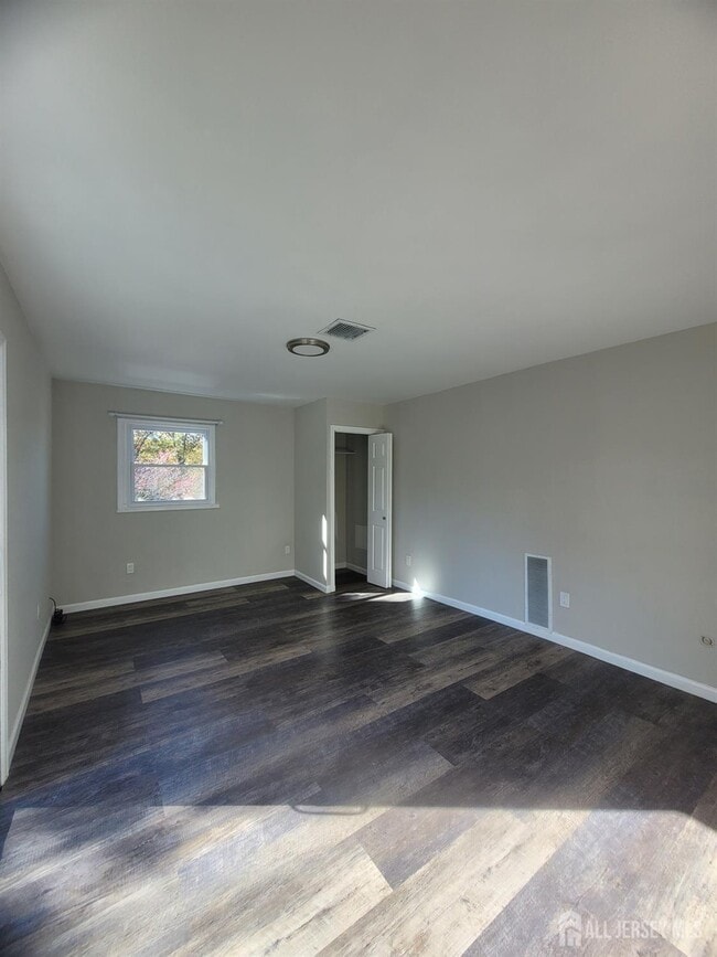 Building Photo - 249 Olsen St