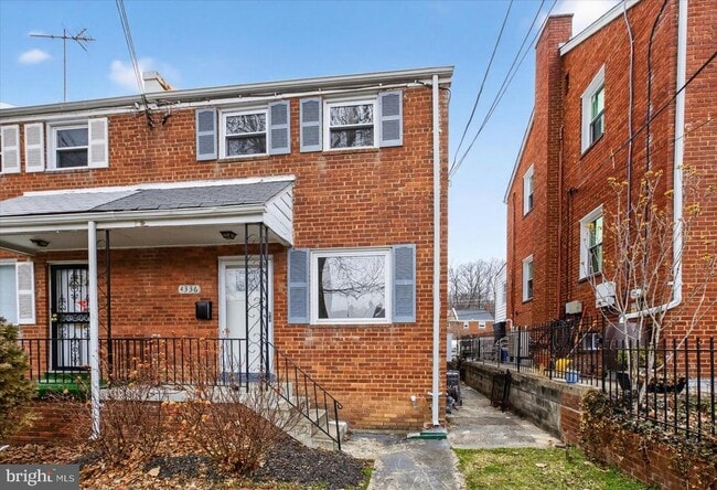 Building Photo - 4336 Dubois Pl SE