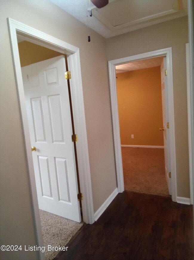 Building Photo - 10143 Spring Gate Dr