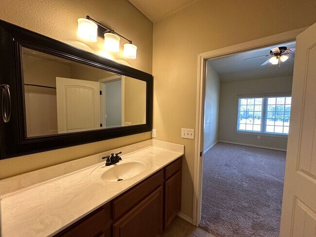 Building Photo - 4422 105th St