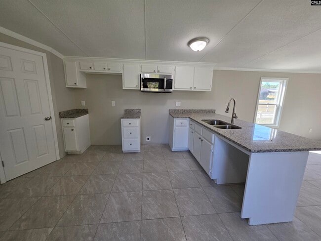 Building Photo - 714 Windy Rd