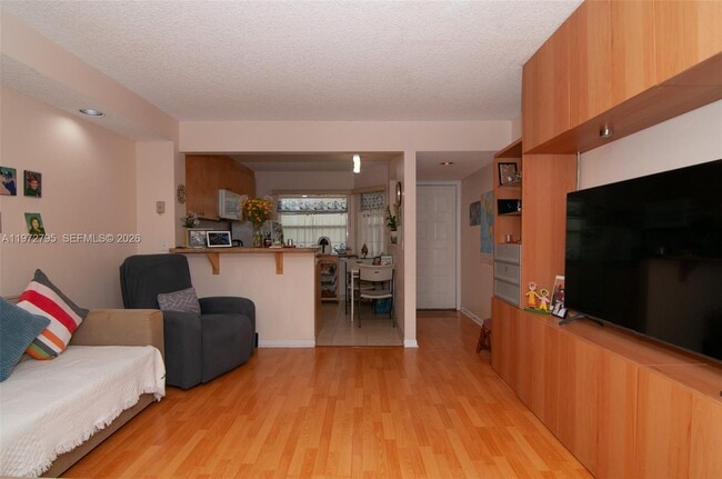 Building Photo - 1351 SW 125th Ave