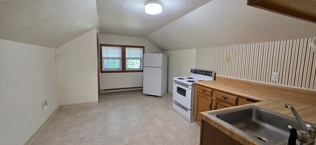 Building Photo - 109 Green Hill Pkwy