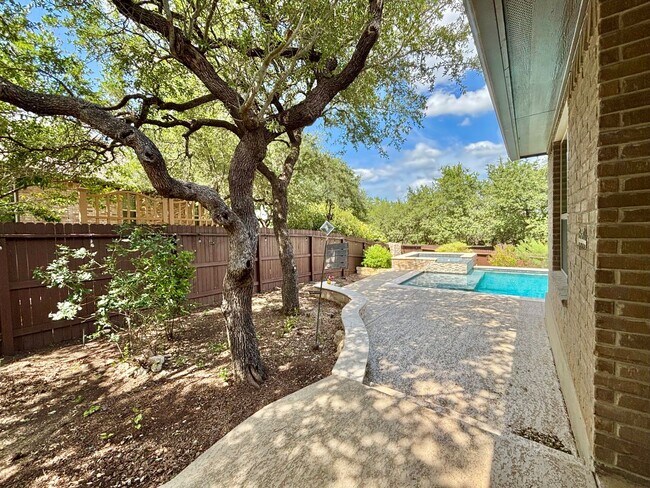 Building Photo - 4 Bedroom Home with Pool in Kinder Ranch!