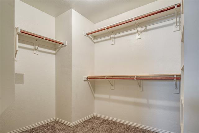 Building Photo - 2700 Dawn Spring Dr