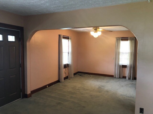 Building Photo - 1469 Remsen Rd