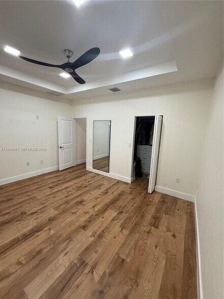 Building Photo - 11128 W 32nd Ln