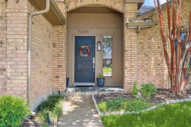Building Photo - 7309 Aberdeen Dr