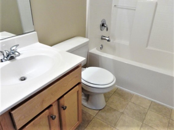 Building Photo - 235 Emerald Isle Dr