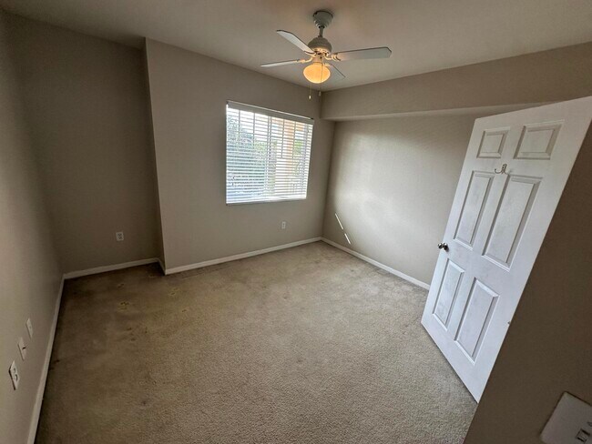 Building Photo - 6370 Emerald Dunes Dr