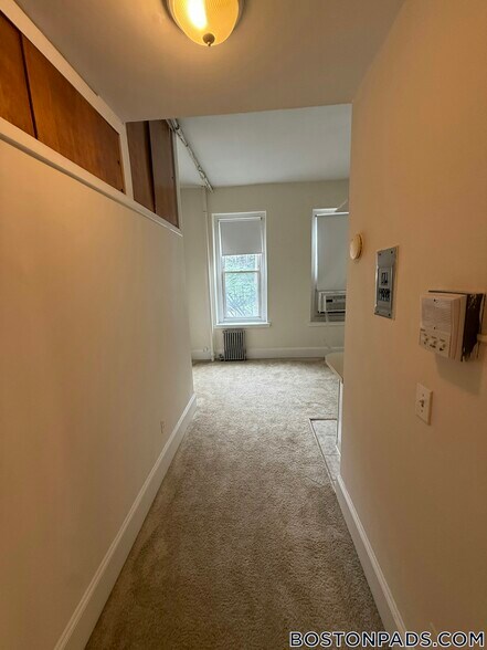 Building Photo - 1223 Beacon St