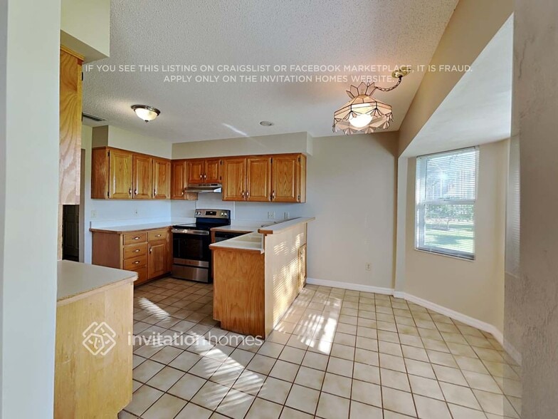 Building Photo - 6169 Half Moon Dr