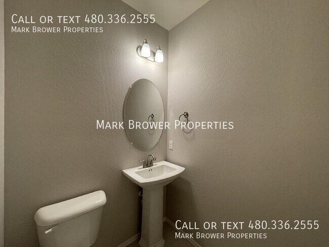 Building Photo - 18422 W Ida Ln