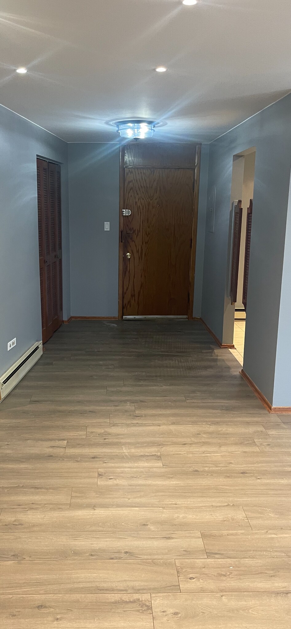 Hall - 2306 Holiday Ter