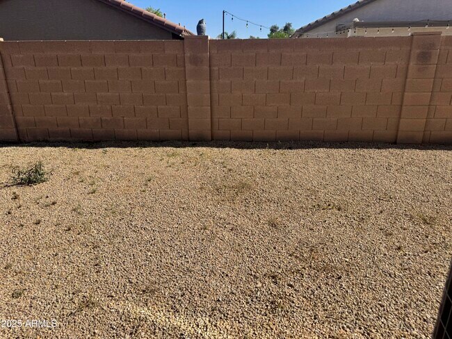 Building Photo - 33433 N Madison Way Dr