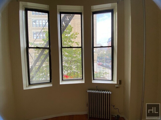 Building Photo - LEWIS AVENUE