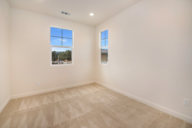 Building Photo - Village at Los Carneros Home w/ 2-Car Gara...