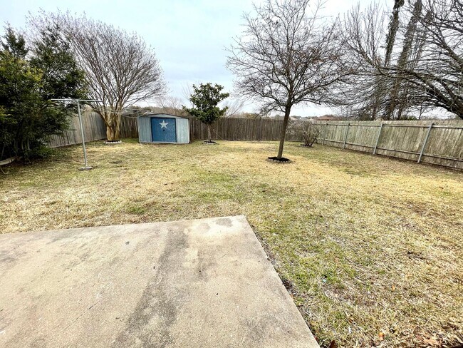 Building Photo - Lovely 3 Bedroom/2.5 Bathroom in Round Rock!