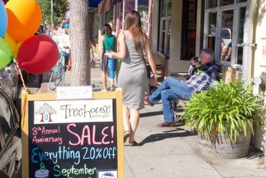 Building Photo - 2615 Stuart St