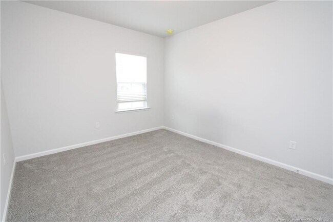 Building Photo - 461 Grange Farm Pl