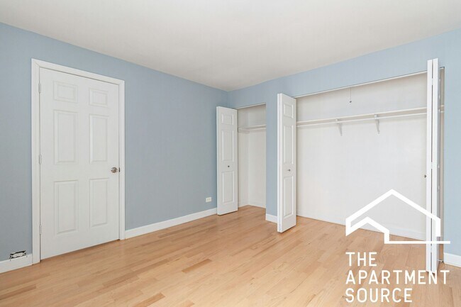 Building Photo - 669 W Grace St