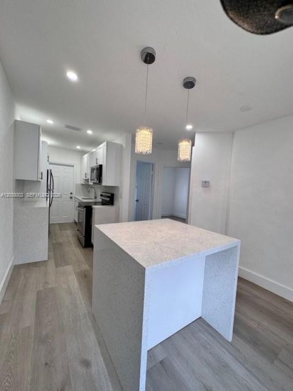 Building Photo - 4783 NW Flagler Ter