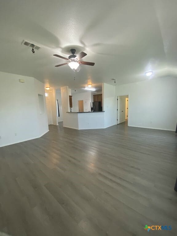 Building Photo - 2708 Hector Dr