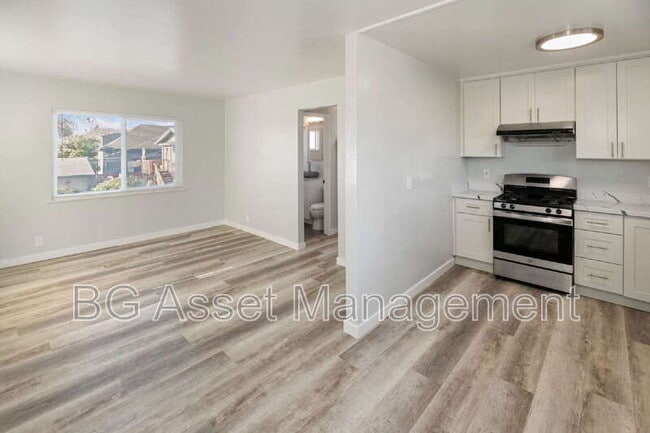 Building Photo - 2309 Eighth St