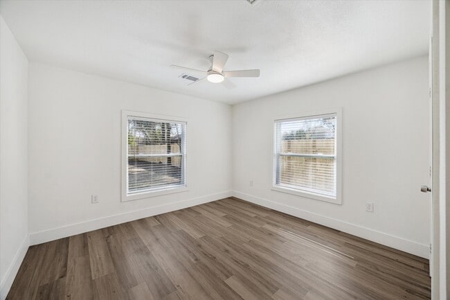 Building Photo - 505 Malone St