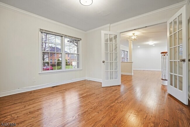 Building Photo - 2114 Elizabeth Ave