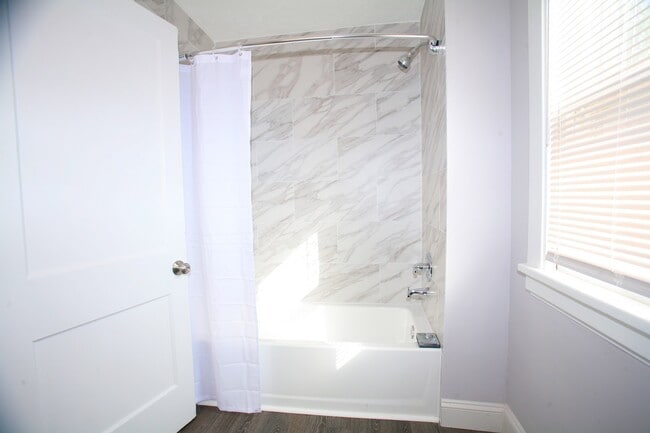 Building Photo - Gorgeous & Completely Rehabbed 3 Bed - 1.5 Bath Colonial for Rent!