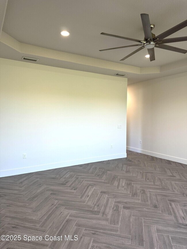 Building Photo - 7258 Preserve Pointe Dr