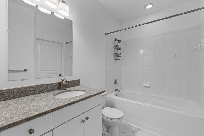 Building Photo - 500 Bucksley Ln