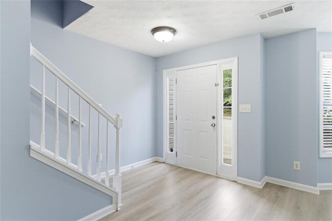 Building Photo - 1145 Grace Dr
