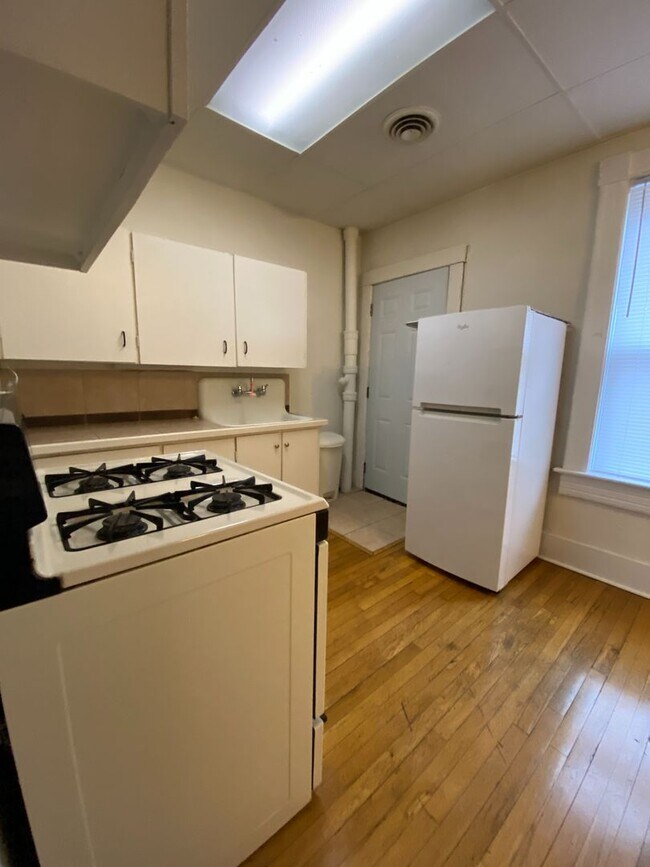 Primary Photo - Spacious One Bedroom on the Northside