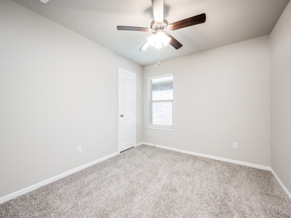 Building Photo - 1609 Cansler Dr