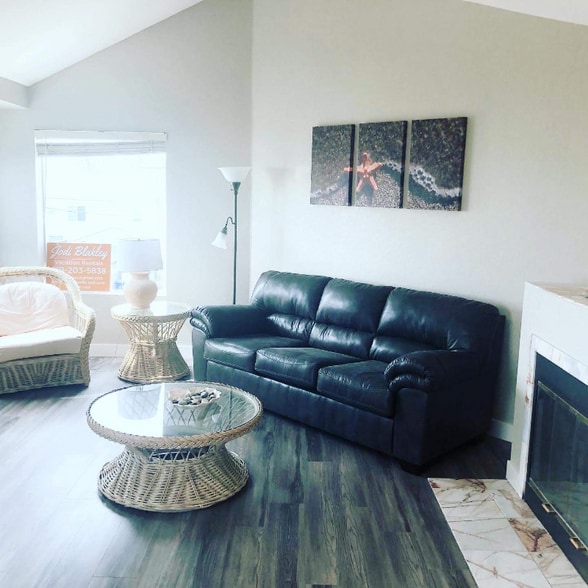 Building Photo - 605 S Myers St