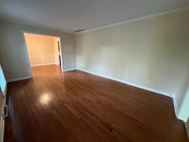 Building Photo - 5606 Bledsoe Dr
